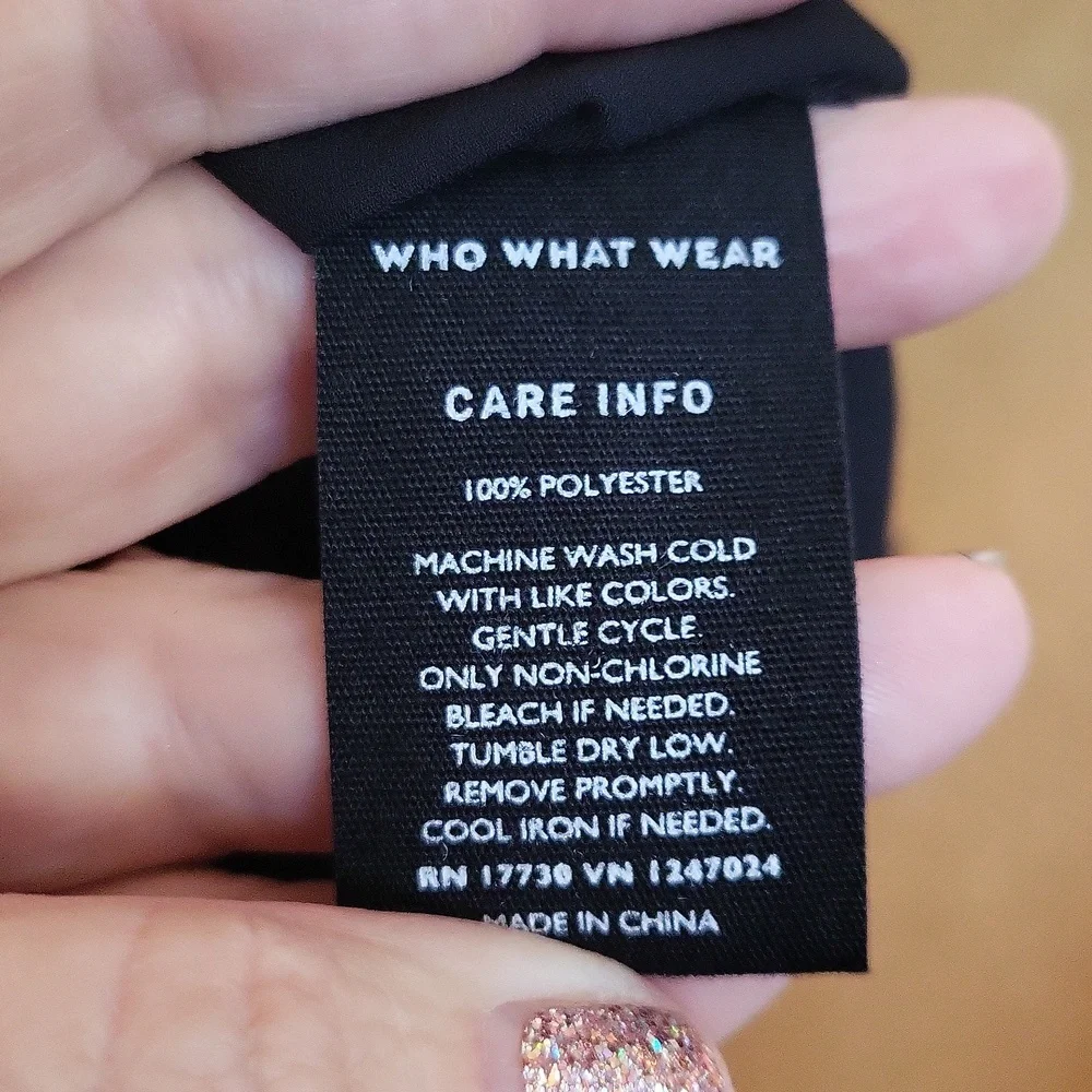 Who What Wear black chiffon style puff pleated long sleeve blouse. Med - Picture 13 of 14